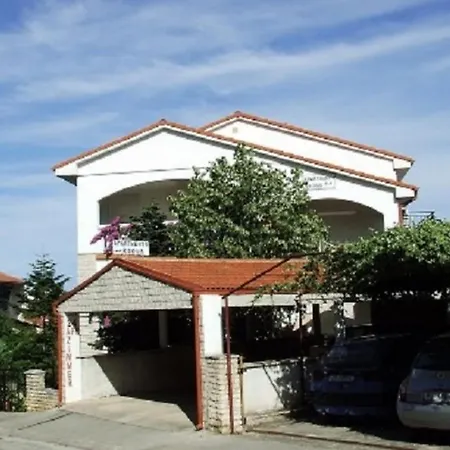 In With Terrace, Air Conditioning, W-lan, Washing Machine 633-6 Apartment Pula